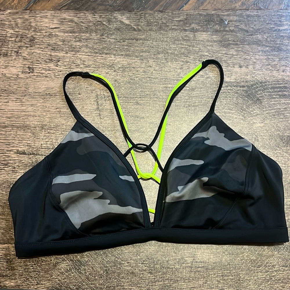 LARGE ATHLETA SPORTS BRA